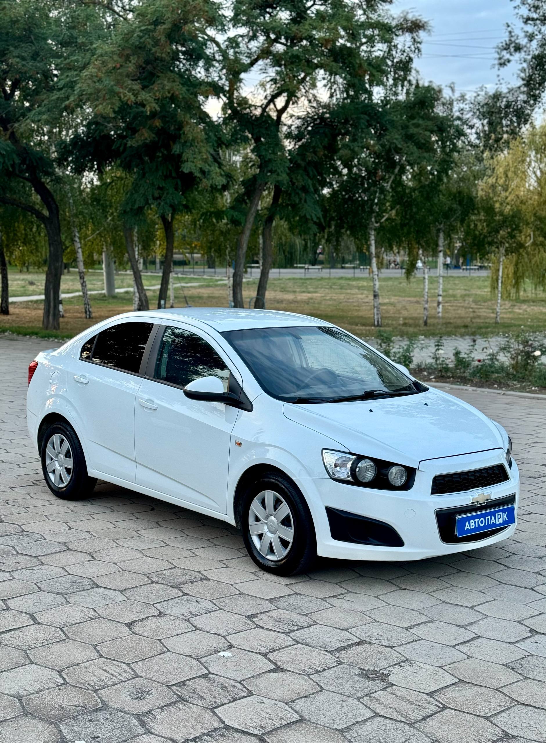 Chevrolet Aveo T300 2014 в Мариуполе