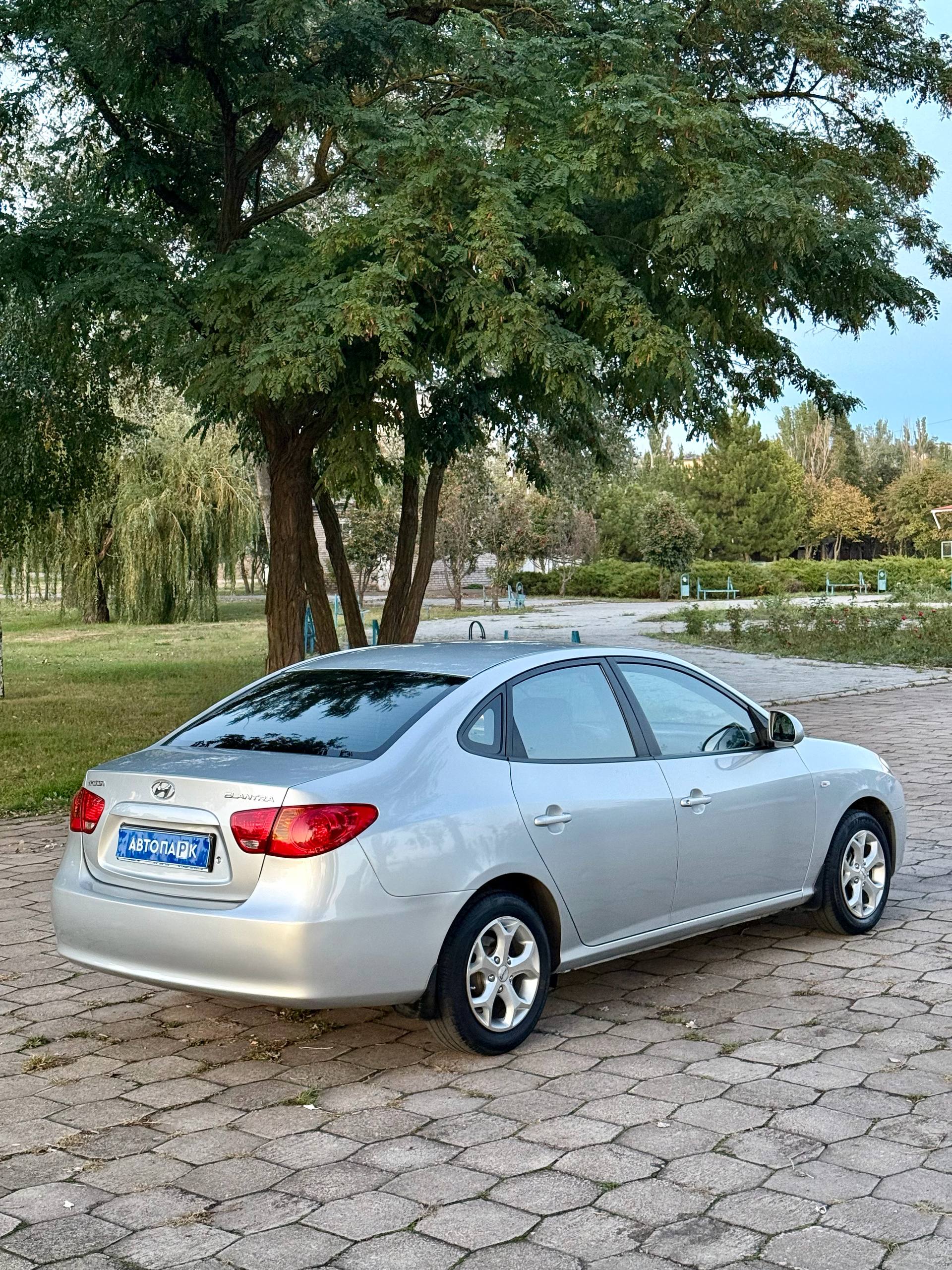 Hyundai Elantra 2009 в Мариуполе