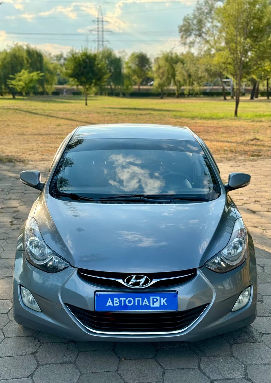 Hyundai Elantra 2012 в Мариуполе